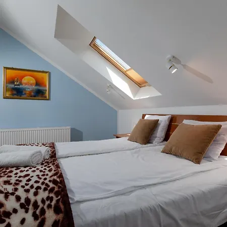 Ula Homestay szállás *